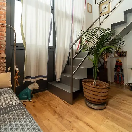 Urban-ethnic Con Ac, Wifi E Smart Tv *